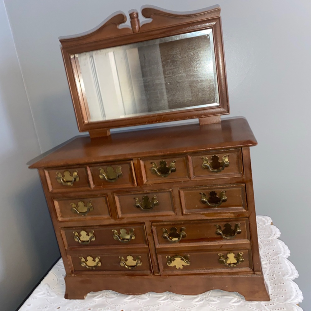 Vintage Wooden Jewelry Box Dresser with Mirror Musical